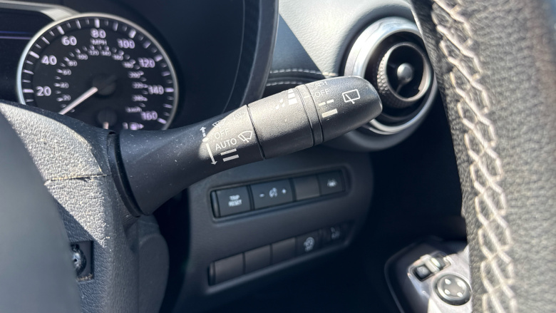 Nissan Juke 1.0 DiG-T 114 N-Connecta 5dr Petrol Hatchback